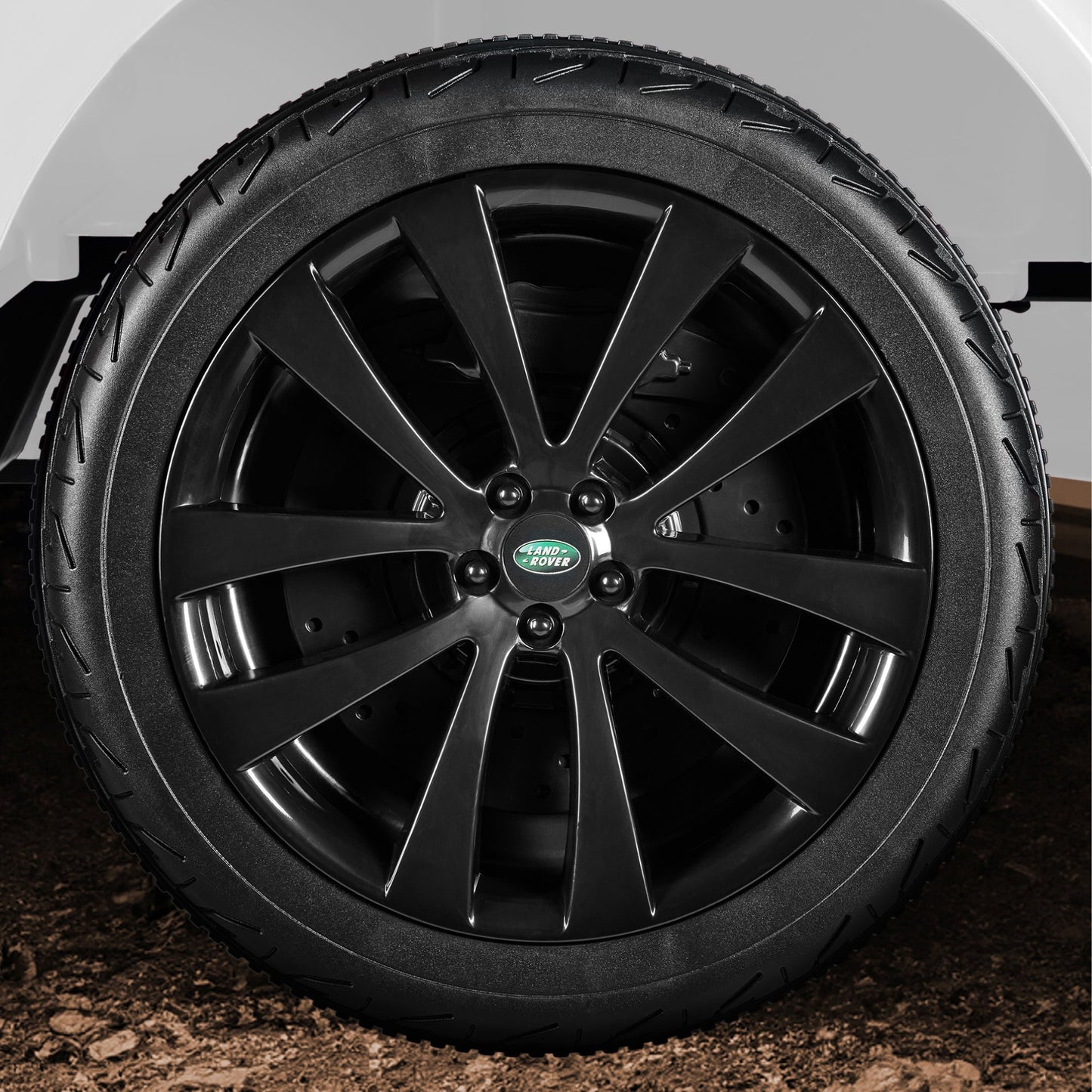 24V 2-Seater Licensed Range Rover Sport Ride-On Car w/ Parent Control